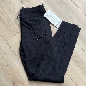 Lululemon Engineered Warmth Jogger 4